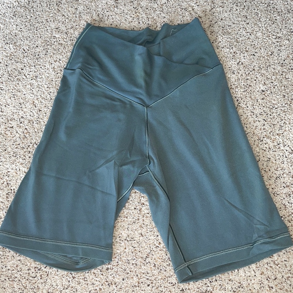 Aerie offline bike short